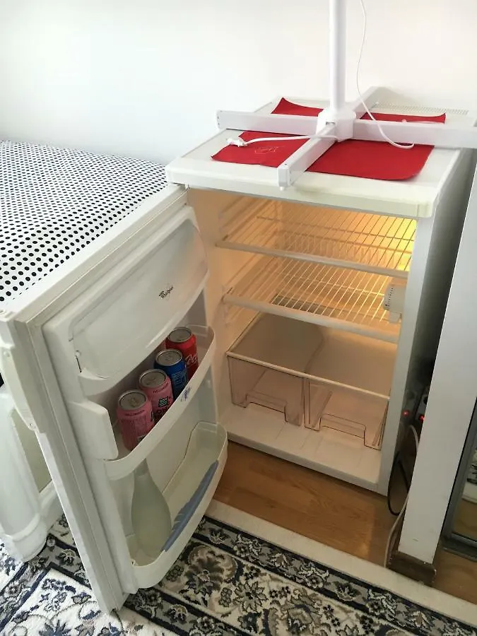 Homestay Luxury Room Stockholm Alvsjo Massa
